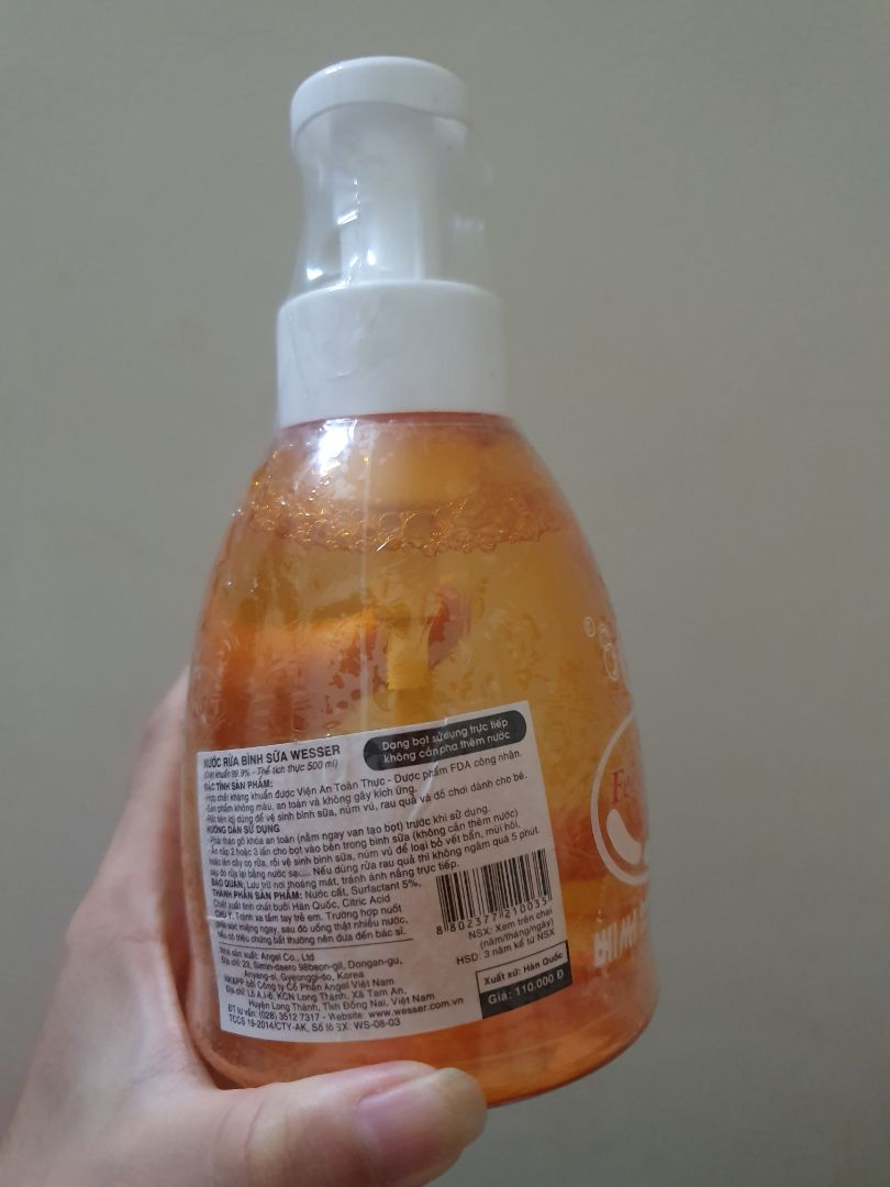 NSX:23/8/2021, bình còn nguyên không bị bể chảy, rửa bình sữa và rau củ quả.