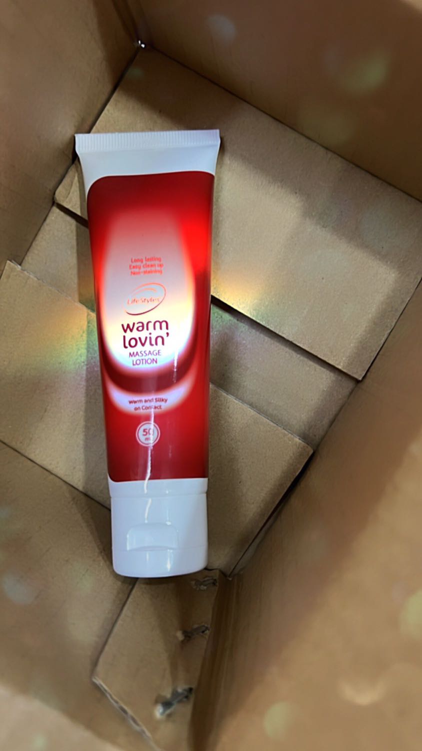 đóng gói an toàn, ko bị móp méo sp, shop có dán giấy che tên sp nên mình rất thích...