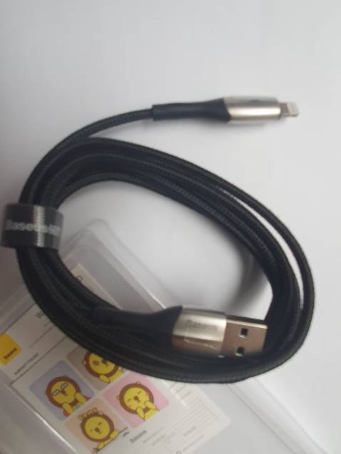 Có đèn báo hiệu và sạc nhanh, Sản phẩm đẹp- cáp chắc chắn . Giá hợp lý