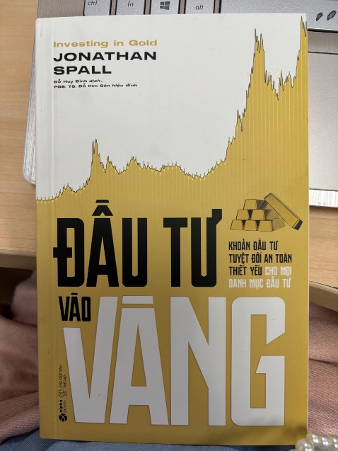 Lần này hơi thất vọng chút vì khi nhận thì gáy sách bị bẩn.
