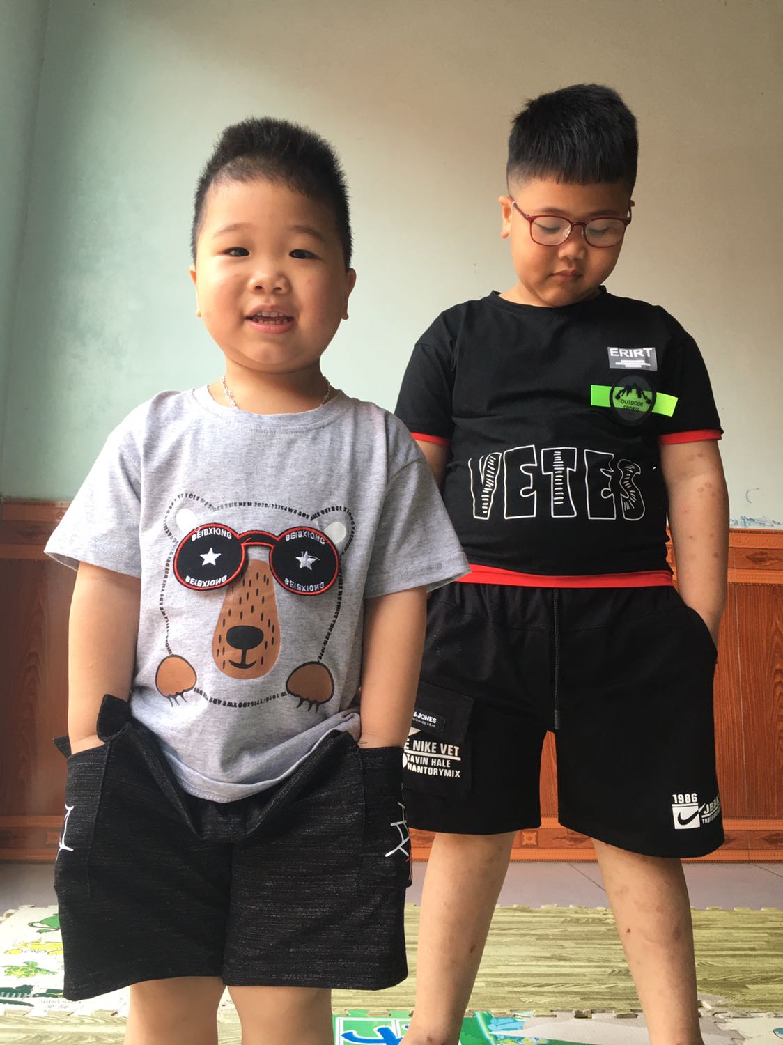 Nhận hàng bao bì tốt , hàng như hình, tặng ông nên cũng không rõ chất lượng