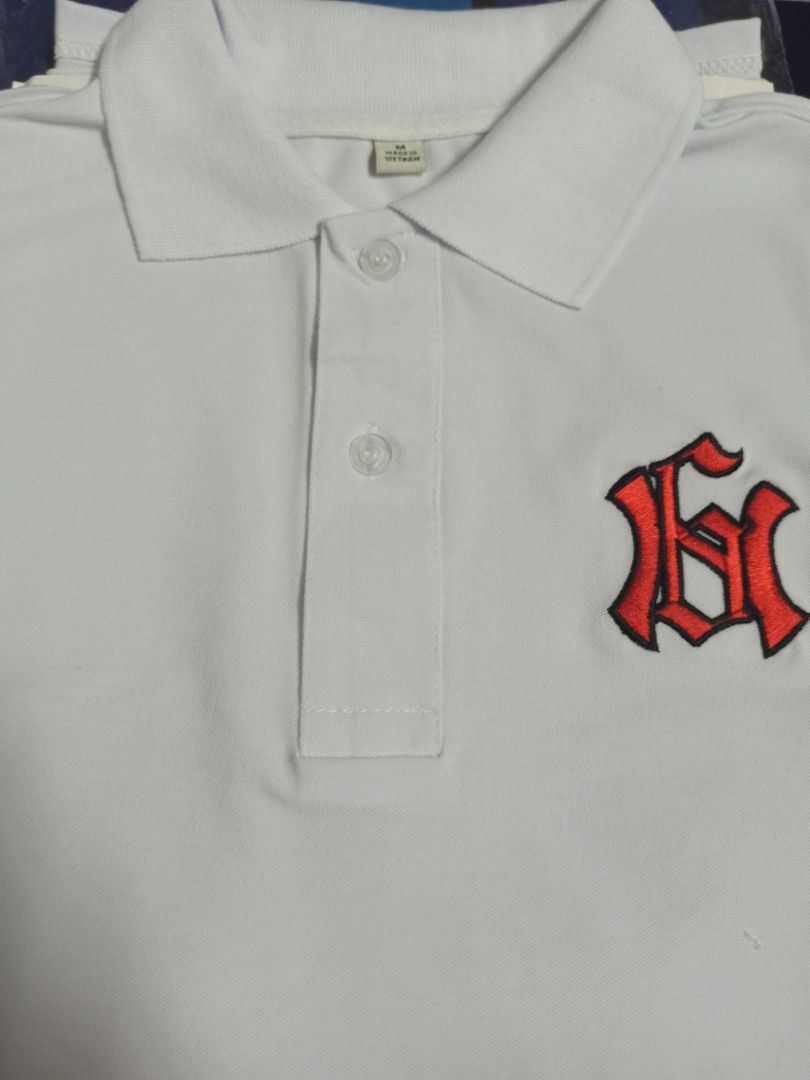 Áo rất ok. Mình nhận được áo r nha shop, kiểu áo màu sắc và size đúng như giới thiệu
Chất lượng vải dày không bị xù lông, các đường chỉ thêu logo rõ ràng sắc nét như hình
Gói hàng cẩn thận giao hàng nhanh, kèm theo lời nhắn rất dễ thương từ shop
Chăm sóc khách hàng chu đáo. Nói chung mình rất hài lòng, mặc áo body ôm cơ thể 10/10
Chúc shop ngày càng phát triển.