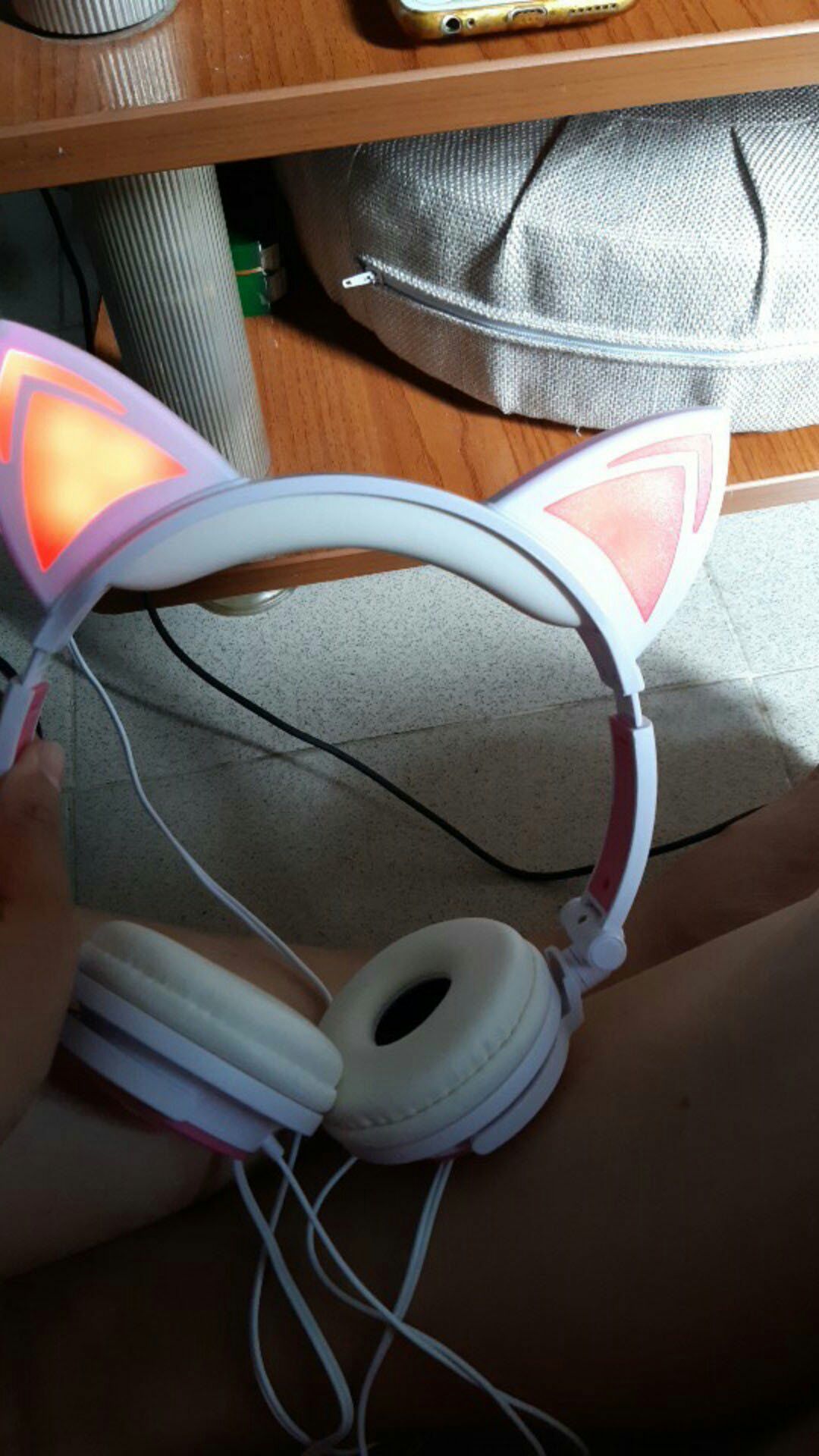 tai nghe xinh lắm, mọi người nên mua nhé