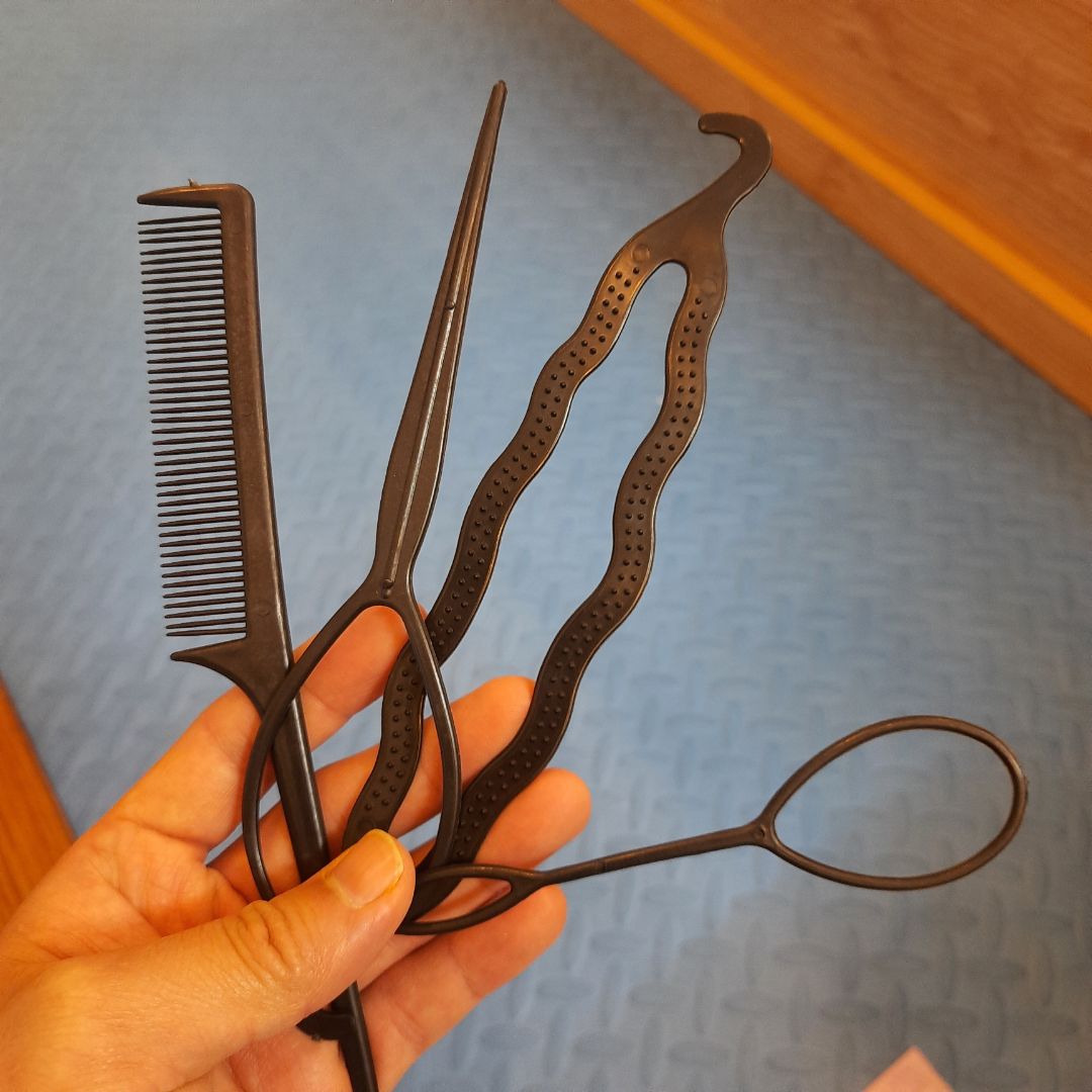 tạo kiểu tóc rất tiện, dụng cụ hay