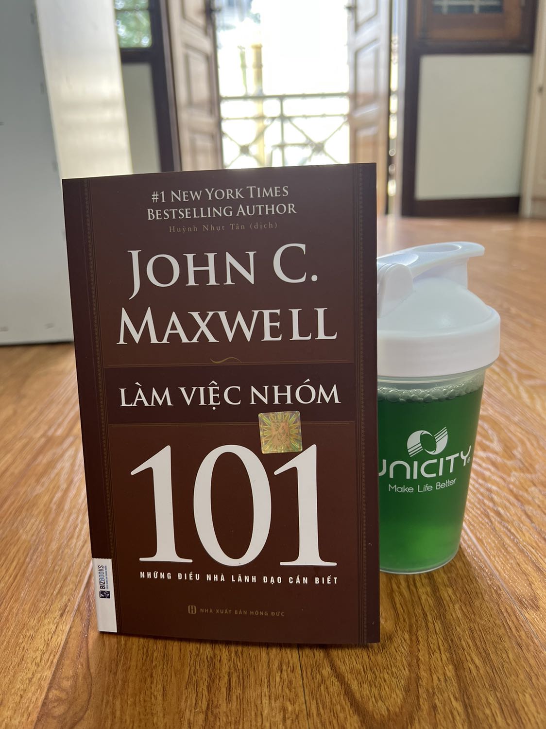 Quyển sách hữu ích, kết nối mọi người là điều kiện thiết yếu để thành công. Muốn đi nhanh thì đi một mình, muốn đi xa phải có đồng đội, đi cùng những người cùng chung chí hướng