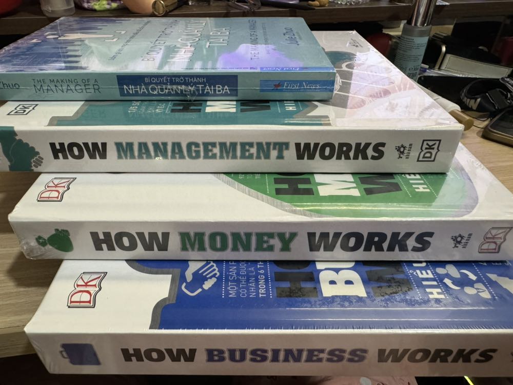 Mua sách từ Tiki rất nhiều lần nhưng chưa lần nào thất vọng, giao nhanh, sách nguyên seal đẹp không nỡ tháo ra đọc luôn