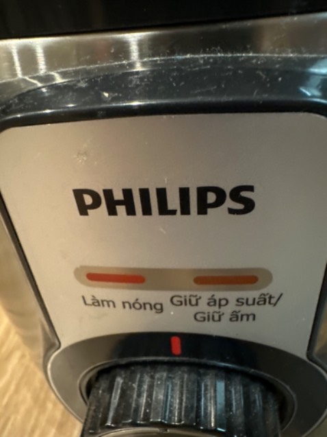 Nồi đẹp, dùng tốt, có chữ tiếng Việt trên nồi chứ không phải tiếng Anh.