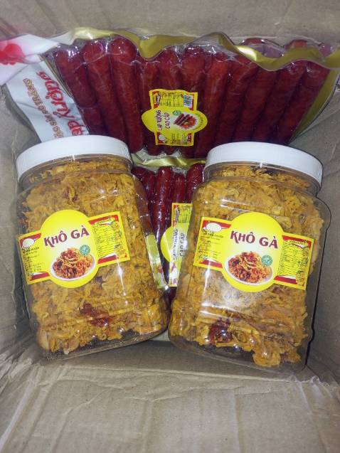 Khô gà thơm ngon mùi bơ tỏi vị nêm ngọt, tôi phải xay nhuyễn muối rồi nêm lại cho hợp khẩu vị, shop uy tín, date xa, giá bình dân.