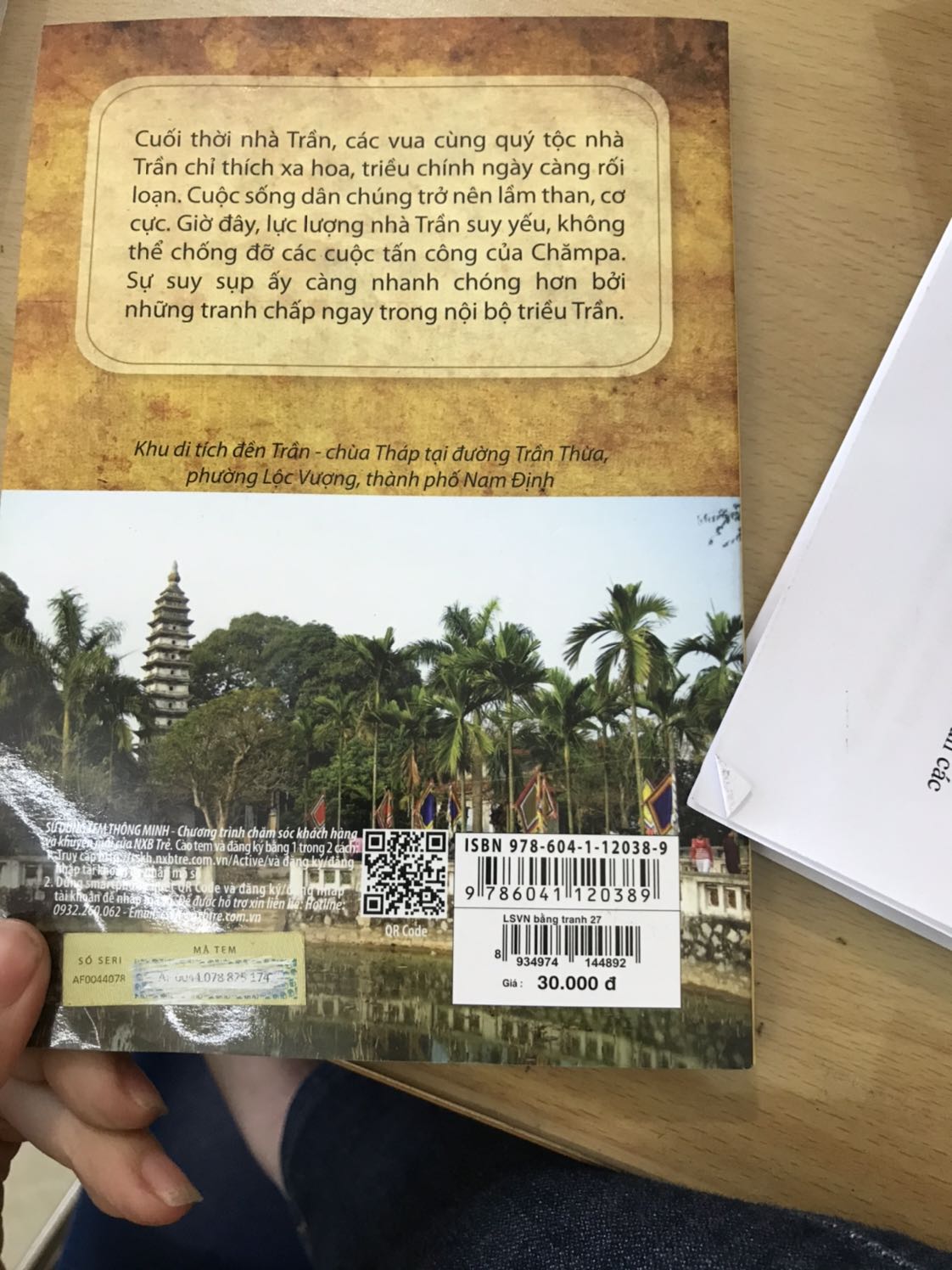 Tiki giao hàng nhanh, nhân viên thân thiện. truyện hay, nội dung rất dễ hiểu, các ngôn từ thân thuộc, gần gũi, thêm hình minh hoạ làm trẻ dễ đọc hơn.