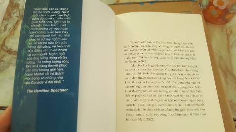 Sách quá hay và nổi tiếng nên khỏi bàn rồi. =))) Thực sự là một quyển sách quá đáng đọc để suy ngẫm về ý nghĩa của một cuộc sống. Mình phải thật sự thốt lên rằng chưa bao giờ mình đọc được một quyển sách mà lại có nhiều tầng ý nghĩa như thế. Gần như mọi thứ tưởng vô nghĩa mà lại chứa đựng những ý niệm sâu sa mà mình không thể ngờ. Truyện này có phim rồi nên khuyên mọi người xem cả phim nữa nha. =D