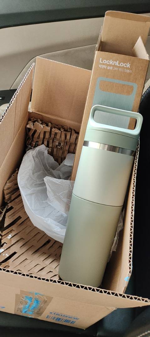 mình đặt chiều hôm qua... trưa nay đã nhận... giao rất đúng hẹn... sp thì quá ok... đúng mẫu mã chất lượng... đóng gói quá cẩn thận.. tks Tiki nhiều... sẽ ủng hộ tiếp....