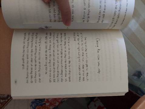 Mình mua vì mình thấy tựa khá là hay và hình ảnh bìa mình thấy khá thích mình có coi sơ qua review thì nhiều bạn kêu là về tình yêu là chính đọc qua mục lục là đủ hiểu nhưng mà về tình yêu thì cũng khá thú vị để đọc