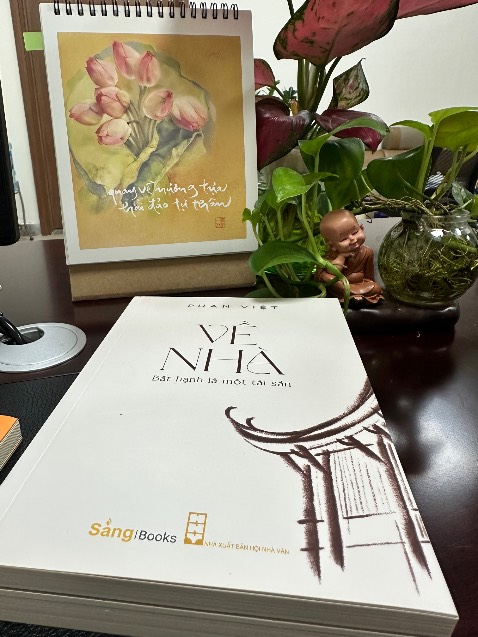 Hàng giao siêu nhanh. Mới đặt sáng, đầu giờ chiều đã đến. 
Sách đẹp lắm. 
Chưa đọc nhưng tin là sẽ rất hay😍