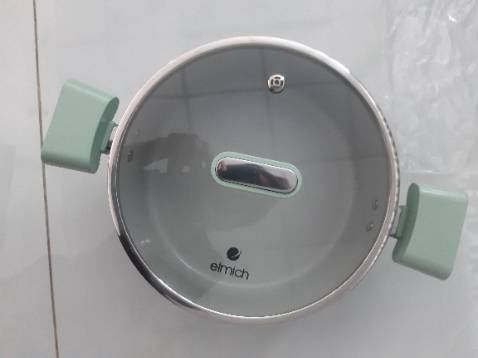 Sản phẩm đẹp mắt,cầm khá chắc tay.đóng gói cẩn thận.shipper dễ thương.