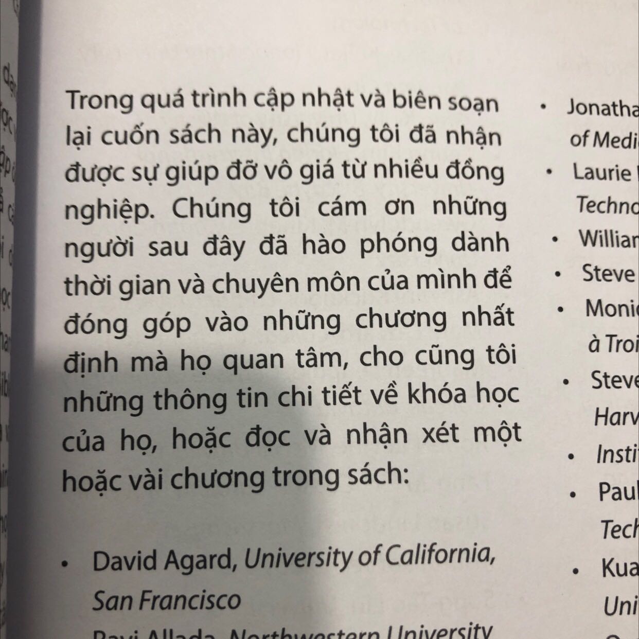 Sách rất tốt, không có lỗi kỹ thuật.