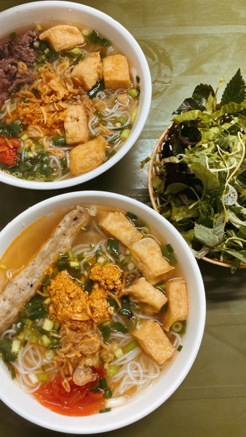 Sách xinh xẻo lắm 
Nhưng chưa kịp đọc