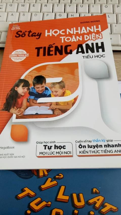 SÁCH IN MÀU SẮC RÕ NÉT, MỚI, NHIỀU MÀU BẮT MẮT