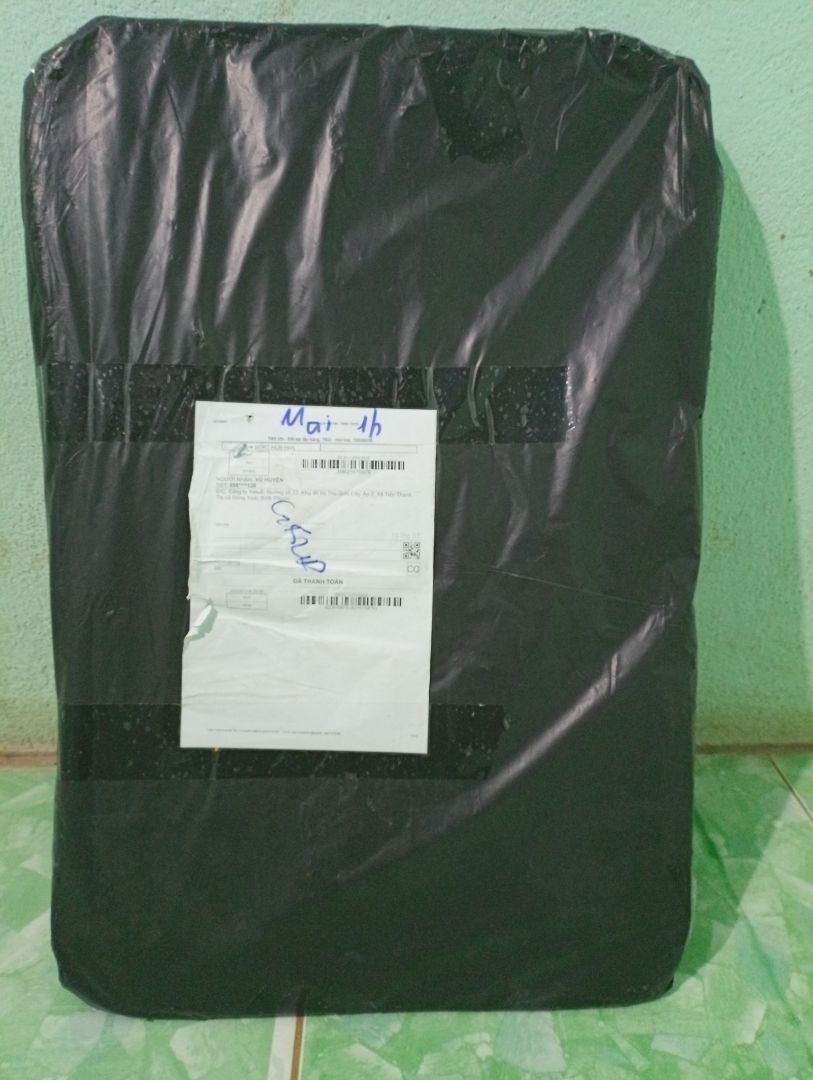 sản phẩm như mô tả, vít và gỗ chắc chắc.
giao hàng nhanh+ đóng góp cẩn thận