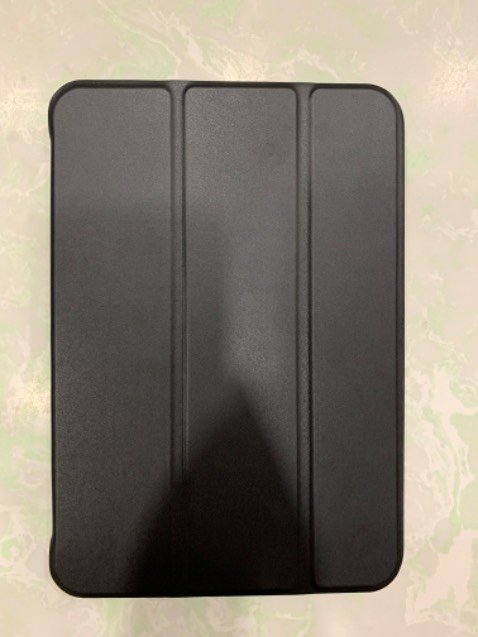 Chất lượng hoàn thiện ở mức khá, dày hơn ipad mini 6, cho nên, nếu ipad mini có gắn thêm cường lực thì vừa với ốp