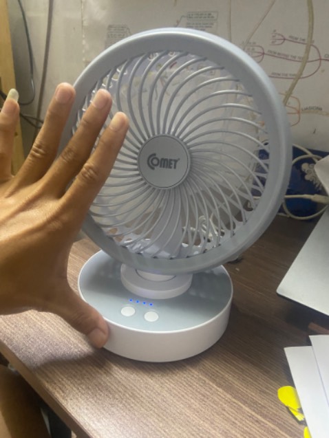 quạt đẹp. phù hợp vp