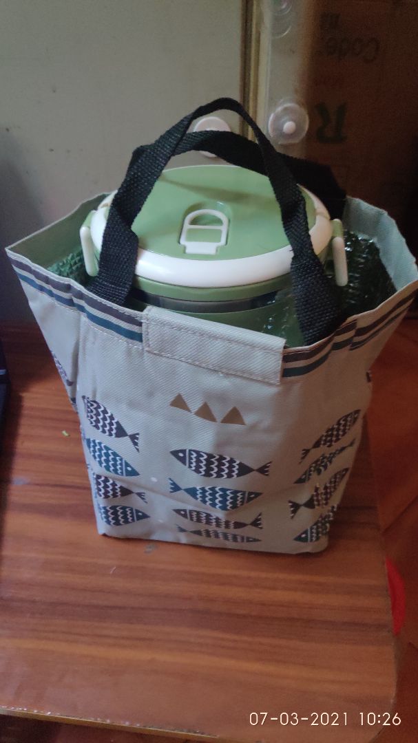 Túi to, nhẹ, tiện dụng