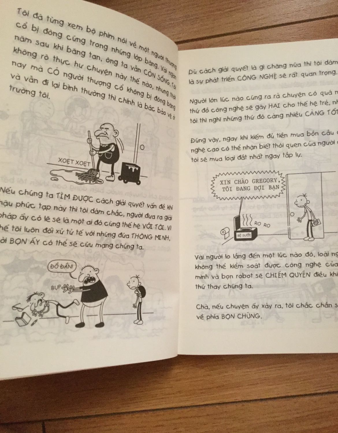 Sách đẹp không tì vết, đóng gói cẩn thận, giao hàng nhanh. Mới đọc mấy trang đầu đã thấy hấp dẫn.