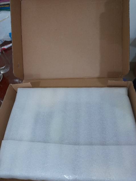 Mình mới nhân hàng ấn tương nhất la sách đươc gói rất cẩn than măc dù vân chuyển đường xa nhưng hôp hàng ko hề bi móp.mình chưa doc nhưng giấy dep chữ rõ ràng.