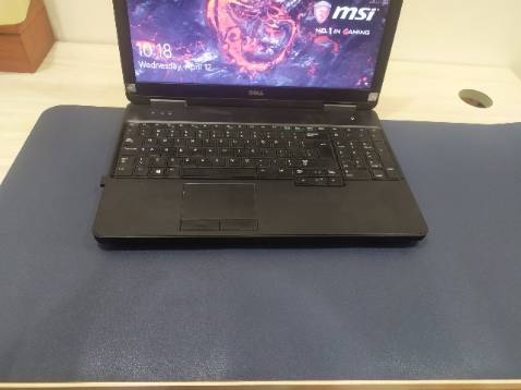 Shop đóng gói cẩn thận, giao hàng nhanh, miếng lót dày dặn, bề mặt mịn, dễ dàng vệ sinh. Nói chung sp quá ok so với tầm giá.