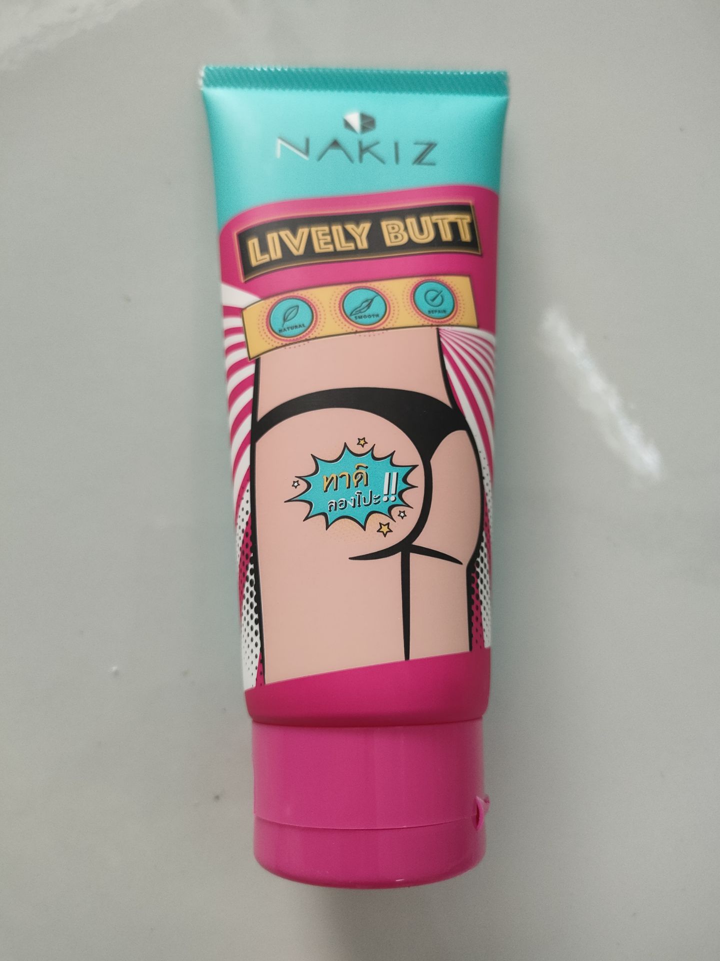 Hàng giao đúng mẫu, đóng gói cẩn thận, mùi thơm dễ chịu, dạng kem bôi xong không bết dính, không gây ngứa da. Chất lượng thì chưa biết, phải đợi sử dụng mới có thể đánh giá. Hàng giao đúng mẫu, đóng gói cẩn thận, mùi thơm dễ chịu, dạng kem bôi xong không bết dính, không gây ngứa da. Chất lượng thì chưa biết, phải đợi sử dụng mới có thể đánh giá.