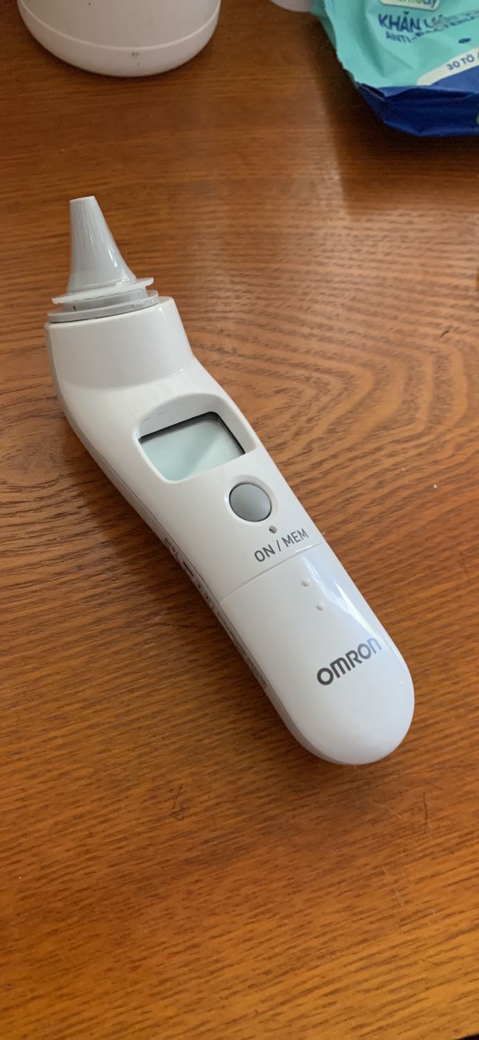 Nhiệt kế dễ xài, chỉ số lên rõ, nhạy. Hoạt động hiệu quả Nhiệt kế dễ xài, chỉ số lên rõ, nhạy. Hoạt động hiệu quả