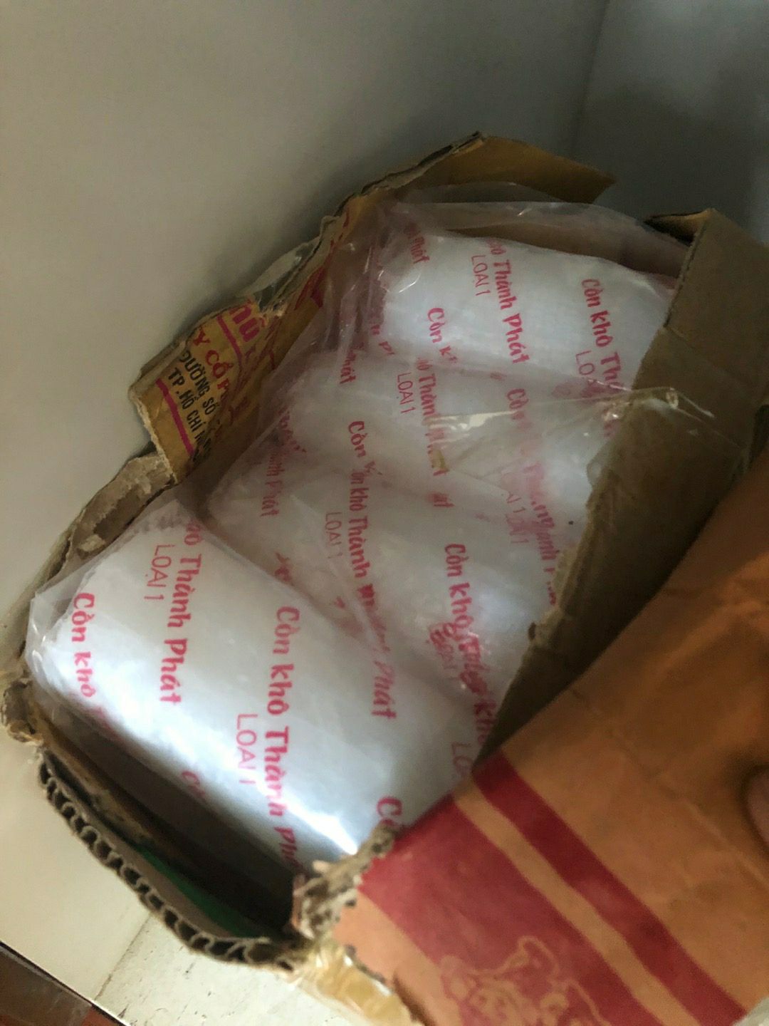 Shop giao cồn đầy đủ, nhanh hàng, đốt k bị hôi và khói nên rất tiện dụng luôn