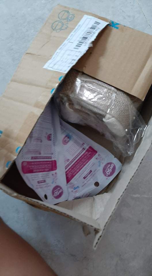 1 sao chất lượng dv quá tệ, nv chăm sóc kh 
1 sao dv vận chuyển đặt hàng 18/6_> 27, 28/6 mới nhận được hàng
1 sao đóng gói sơ sài, vận chuyển móp nát cả hộp. không hề có lót bên trong. Mua bên shoppe có cả  xốp với bọc bóng chống sỗ bảo vệ.
 quá tệ, nếu có 0 sao  thì mìn đề xuất hẳn 0 sao cho đẹp. 
chất lượng sp còn k biết có fake hay ko :)). mua 1 lần chừa tới già 1 sao chất lượng dv quá tệ, nv chăm sóc kh 
1 sao dv vận chuyển đặt hàng 18/6_> 27, 28/6 mới nhận được hàng
1 sao đóng gói sơ sài, vận chuyển móp nát cả hộp. không hề có lót bên trong. Mua bên shoppe có cả  xốp với bọc bóng chống sỗ bảo vệ.
 quá tệ, nếu có 0 sao  thì mìn đề xuất hẳn 0 sao cho đẹp. 
chất lượng sp còn k biết có fake hay ko :)). mua 1 lần chừa tới già