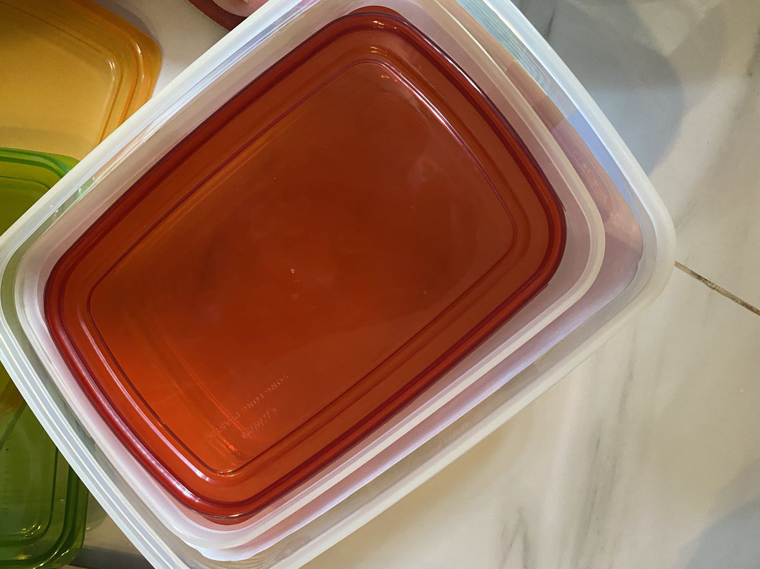 Vừa mở ra đã bể sẵn bên trong rồi,nhắn thì kg ai trả lời