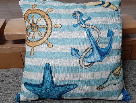 Chất lượng ổn so với giá tiền