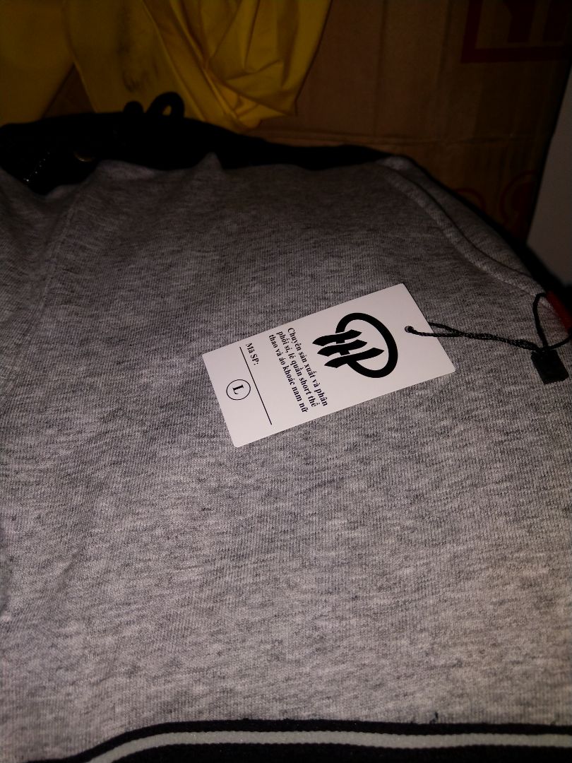 Viền lưng khá dễ chịu
Đường chỉ khá chắc và đàn hồi