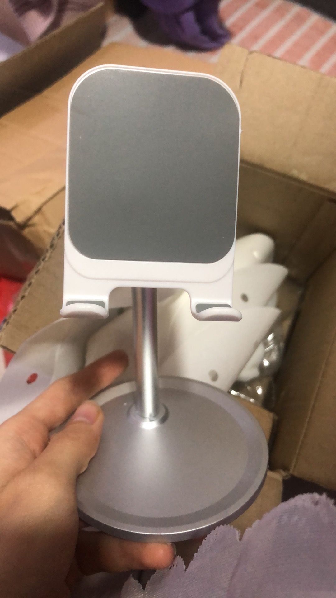 shop giao nhanh, sản phẩm chắc chắn, bé gọn rất ưng ý luôn 5 sao shop nhé