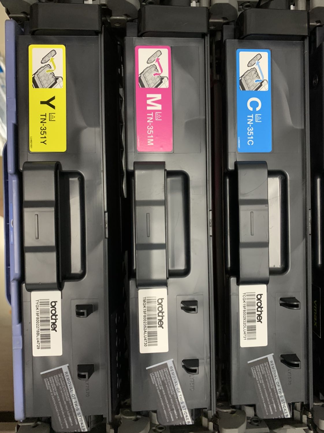 Hàng chính hãng, nguyên seal nguyên kiện, shop bảo quản rất tốt.
Sẽ tiếp tục ủng hộ tiếp.