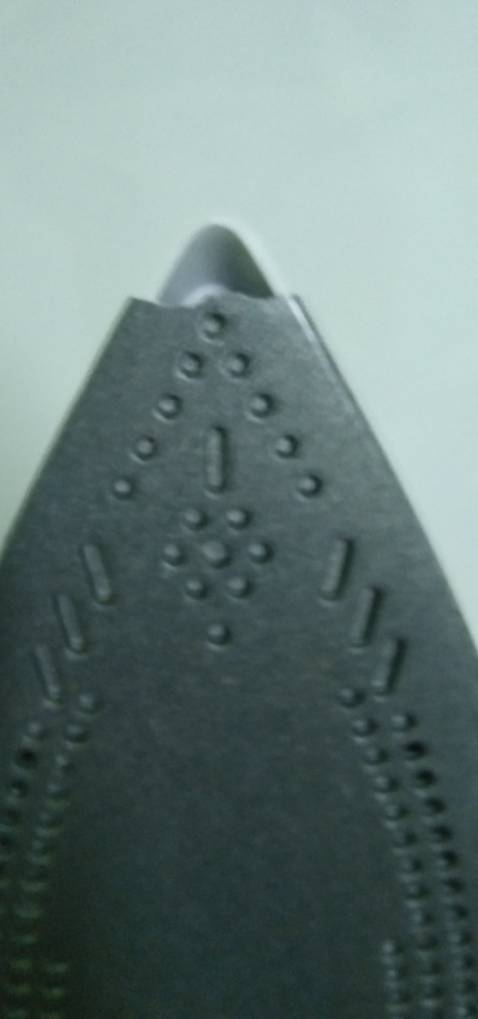 Giao hàng nhanh.
bề mặt là bị nứt gãy ở đầu nhọn, 2 bên bị bong tróc.
Hơi nước phun để lại vết nước nhiều.
yêu cầu đổi hàng.
Nghi không phải hàng chính hãng