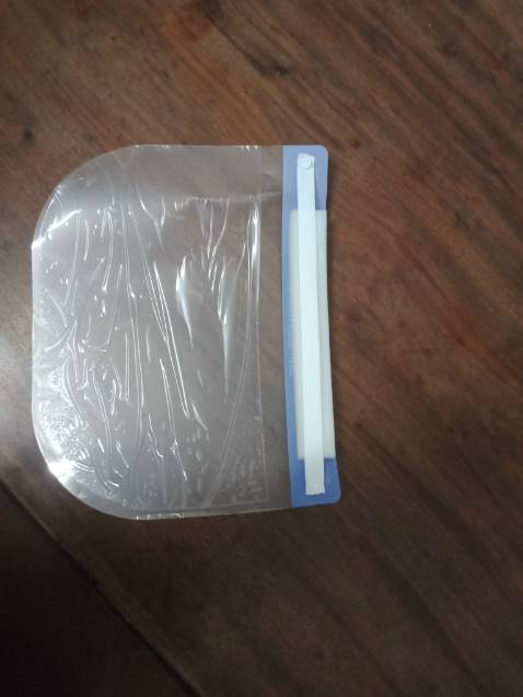 chất lượng tốt, nhìn trong , đeo dễ chịu không như mấy cái mình mua ngoài cửa hàng dù giá có rẻ hơn