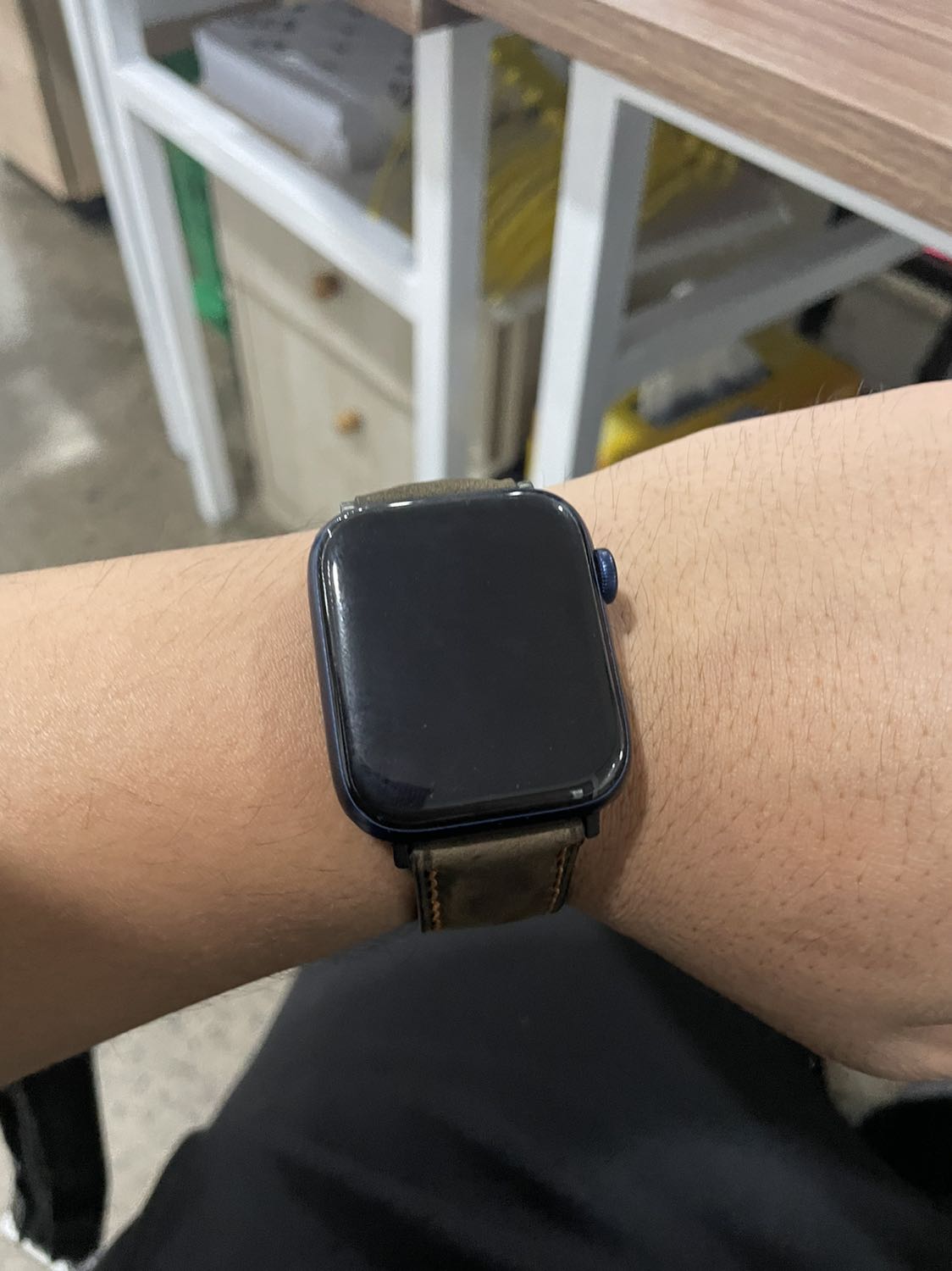 Dây tốt, đẹp, nhưng khá ngắn so với cổ tay to nam, ngắn hơn dây hãng khá nhiều:(( hơi buồn