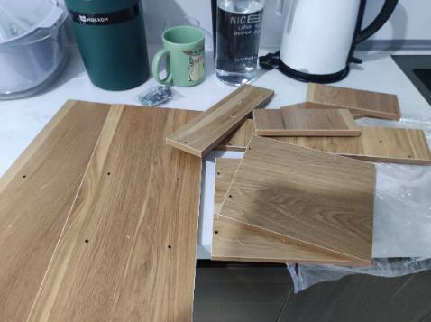 Thực sự quá thất vọng, gửi một đống gỗ linh tinh, vừa thiếu, vừa ko đúng