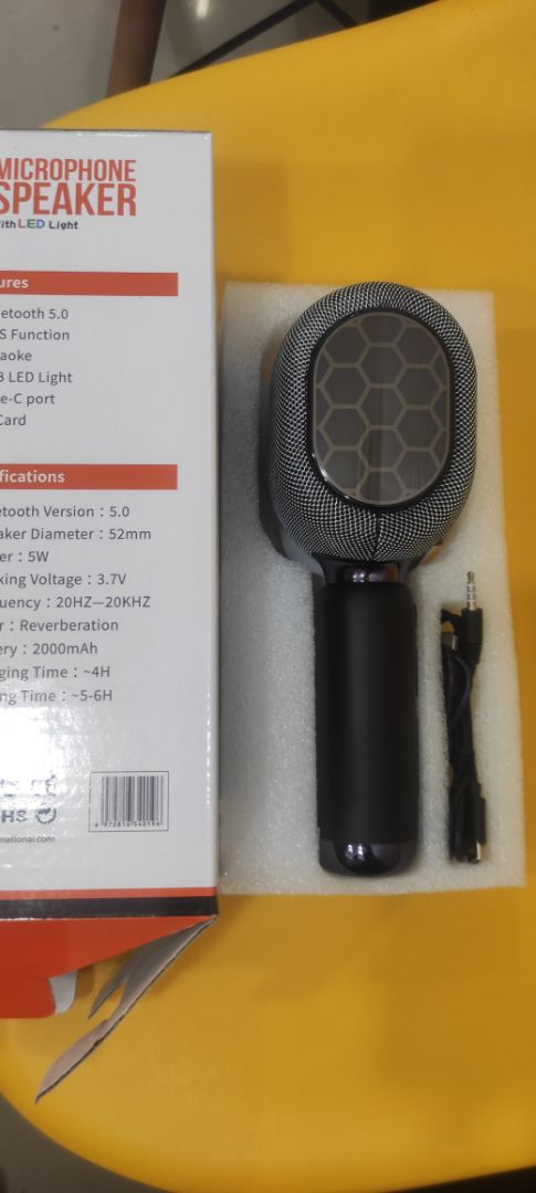 âm thanh tốt, hát lớn mà tiếng không bị phô, hàng chuẩn 9/10, shop hỗ trợ khá tốt, có phiếu bảo hành đầy đủ, sp tốt trong tầm giá, mn nên mua