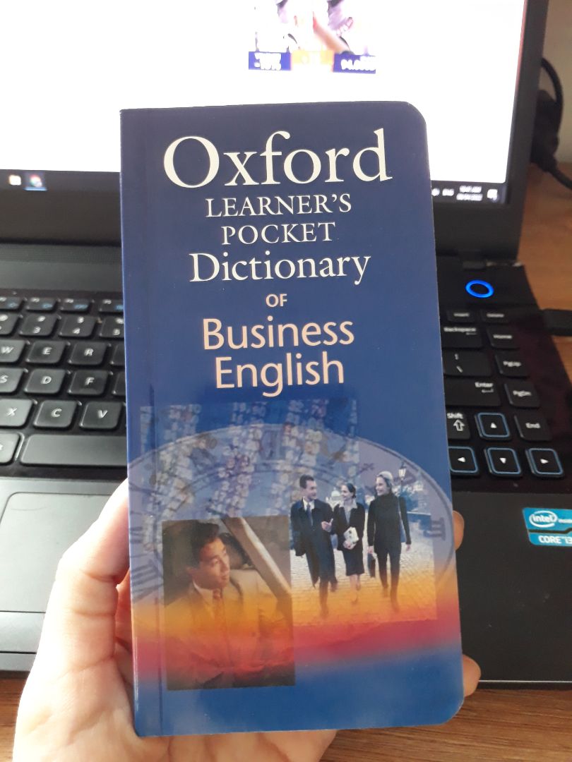 vì không có bao nilon ở ngoài nên bìa hơi bị xước một tí, nhưng mình thấy không sao, tiki trading chưa bao giờ khiến mình thất vọng ạ