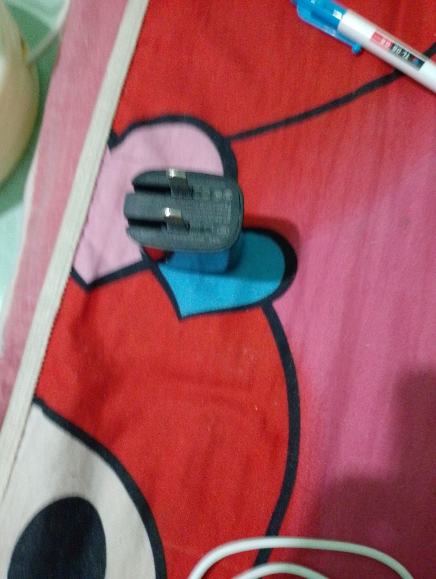 có cap sạc đâu mà sạc trên hình thì có cap sạc mà có cap sạc đâu mà sạc trên hình thì có cap sạc mà