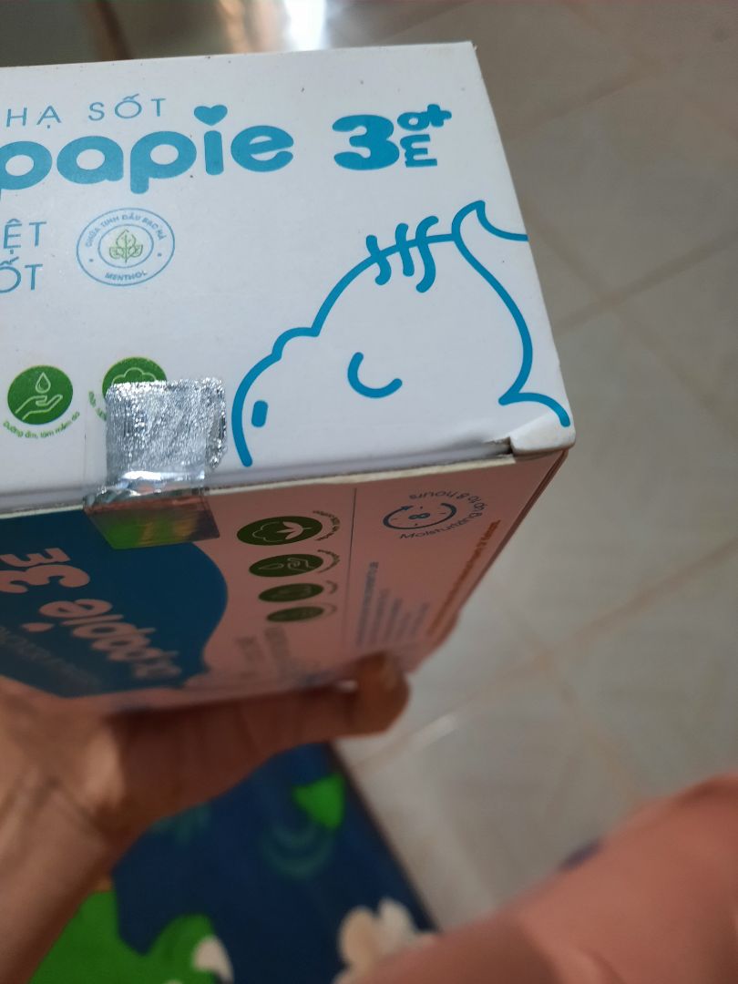 sp có hàng nhái mà tem dán chống hàng giả bung cả 2 đầu rồi sao