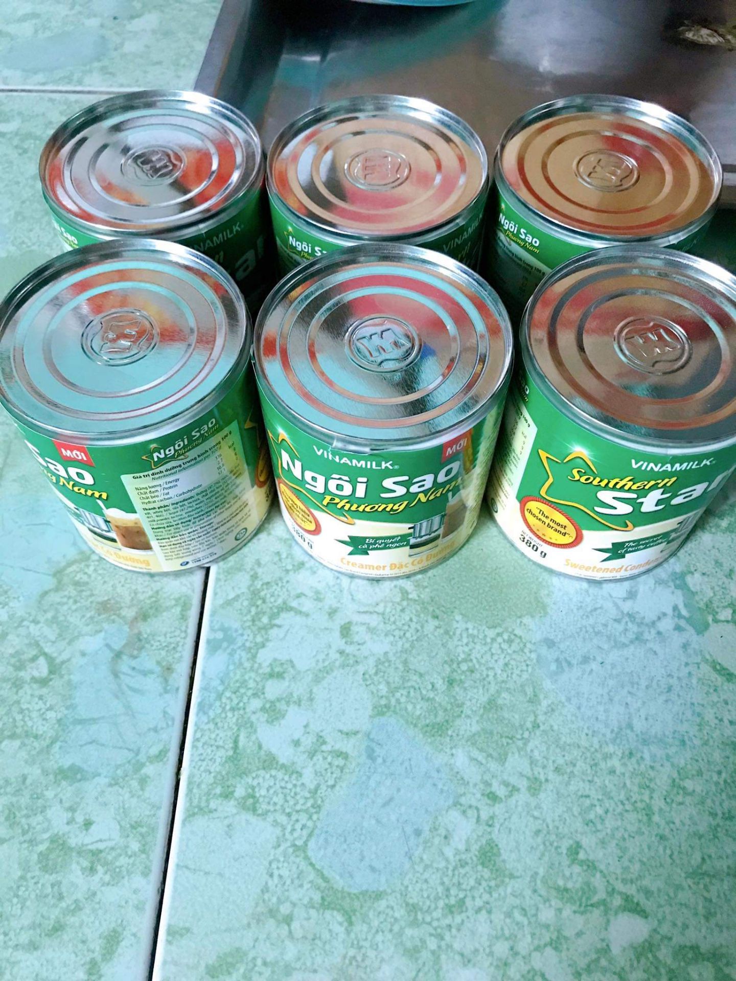 Sữa giao được đóng gói kỹ, *** nguyên vẹn, hạn sử dụng 2022. Tuy giao hàng trễ hơn 1 ngày so với thời gian dự kiến do trời mưa nhưng sản phẩm nhận được ưng ý, còn mới và rất tốt.