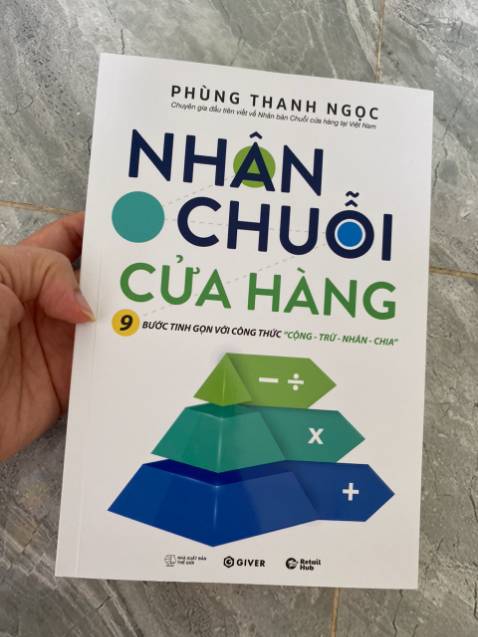 Một quyển sách rất thú vị và đáng đọc dành cho những người làm chuỗi cửa hàng. Sách GIVER luôn thú vị, dễ hiểu, gần gũi. Mình chưa đọc hết nhưng vẫn chấm 5 sao về độ chất lượng vì đọc chương đầu đã ưng rồi.