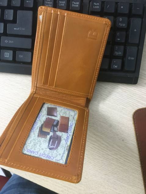 Hello mình vừa nhận được hàng về, ví quá đẹp, đúng như mong đợi. Giao hàng cực kì nhanh. cho 10 điem Hello mình vừa nhận được hàng về, ví quá đẹp, đúng như mong đợi. Giao hàng cực kì nhanh. cho 10 điem