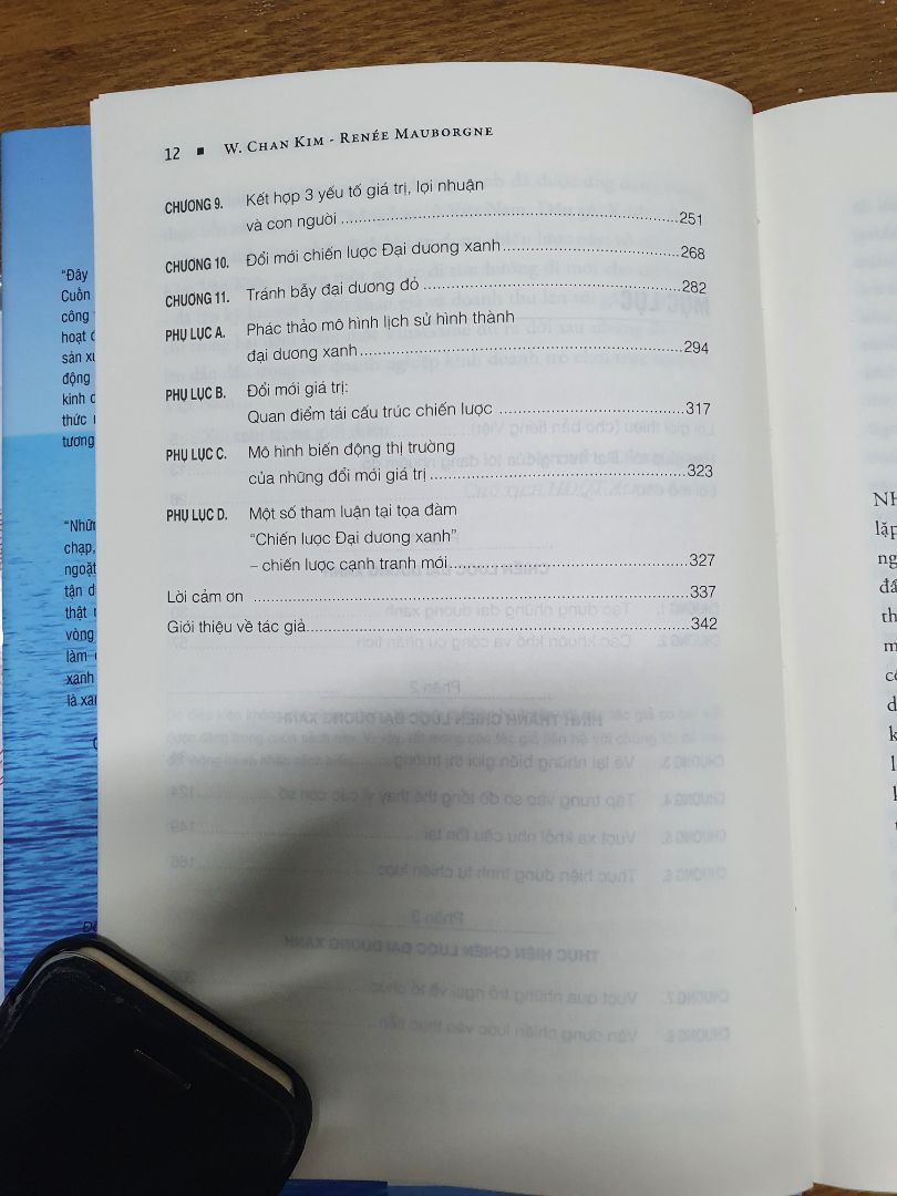 sách chất lượng tốt, mới mua chưa thể đánh giá hết về nội dung, nhưng với số lượng phát hành và bản dịch thì chắc chắn sẽ thuyết phục