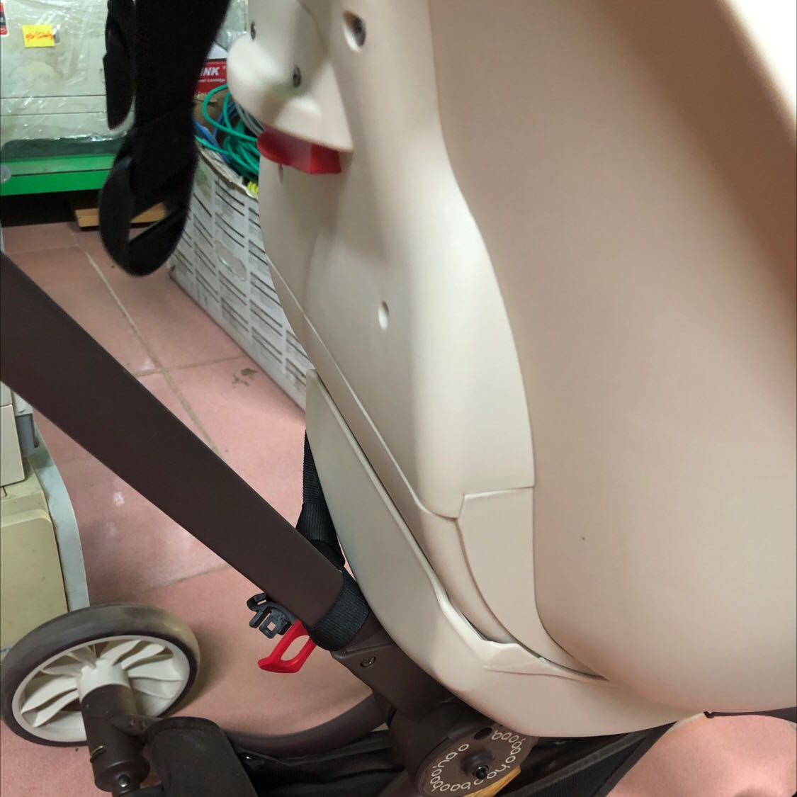 Sản phẩm đúng mô tả, mùo thơm nhẹ. Sản phẩm deuowcj bác sĩ kê đơn nên mình mua